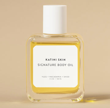 The Katini Skin Signature Body Oil is inspired by the Japanese Yuzu Bath Soaks, known for centuries to hydrate and promote circulation. The unique combination of Yuzu and African Rooibos holds anti-inflammatory and soothing components that naturally soften, protect, and deeply nourish your skin. This oil absorbs quickly into the skin, leaving you with a mattifying finish.