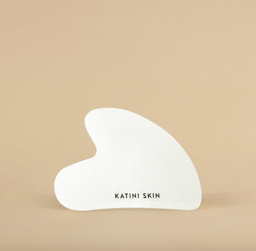 Katini Skin's Jade Gua Sha helps improve circulation, facial contouring, and skin health. Suitable for all skin types.